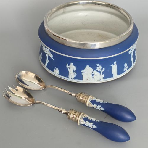 ATTRACTIVE WEDGWOOD SALAD BOWL AND SERVERS C1890 - ADDITIONAL PHOTO 8