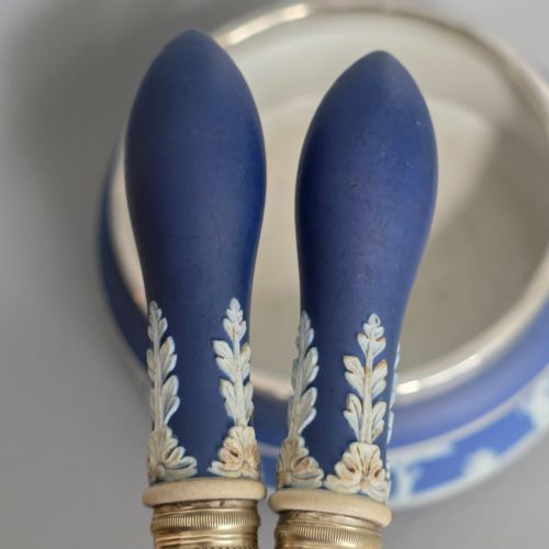 ATTRACTIVE WEDGWOOD SALAD BOWL AND SERVERS C1890 - ADDITIONAL PHOTO 9