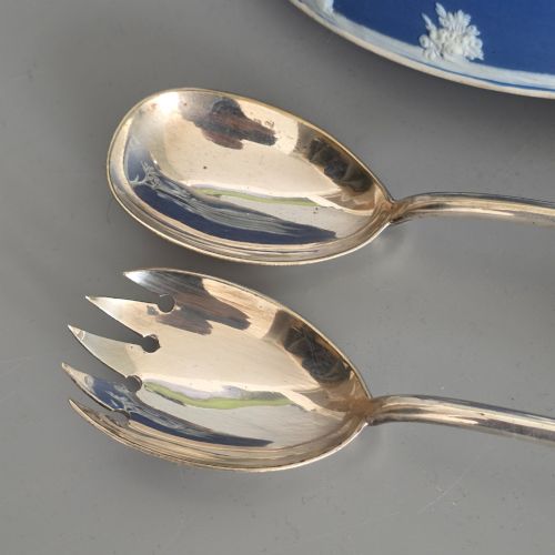 ATTRACTIVE WEDGWOOD SALAD BOWL AND SERVERS C1890 - ADDITIONAL PHOTO 10