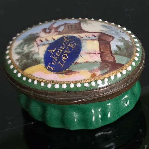 rare 18thc bilston enamel 'a token of love' patch box c17901800 - CATEGORY: ANTIQUE BOXES - DATED 18TH CENTURY