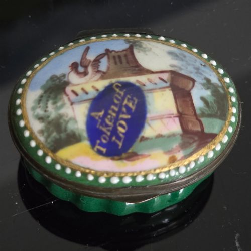 RARE 18THC BILSTON ENAMEL 'A TOKEN OF LOVE' PATCH BOX C17901800 - ADDITIONAL PHOTO 5