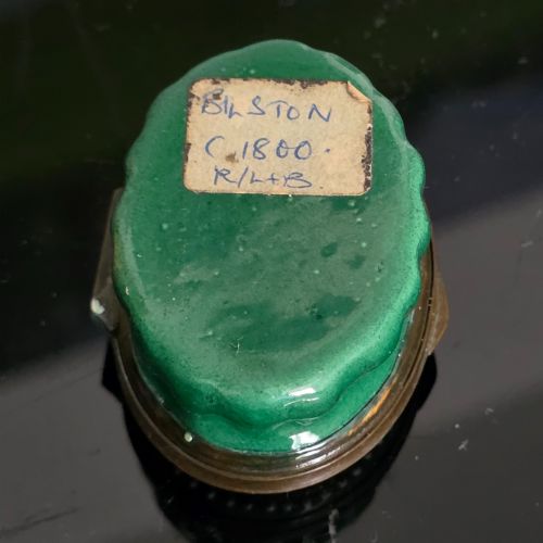 RARE 18THC BILSTON ENAMEL 'A TOKEN OF LOVE' PATCH BOX C17901800 - ADDITIONAL PHOTO 7