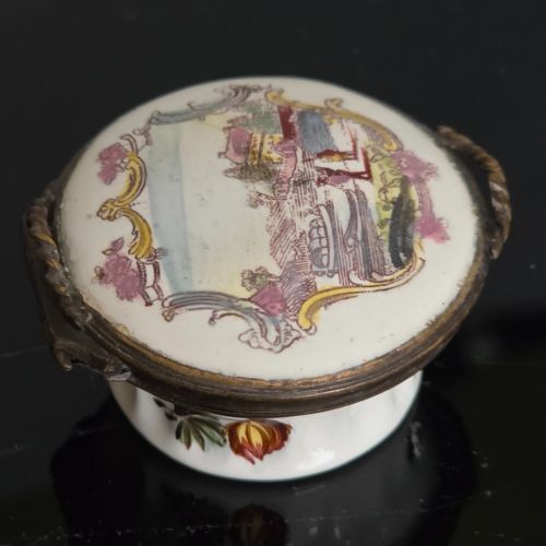 EXQUISITE SOUTH STAFFORDSHIRE ENAMEL SNUFF BOX CIRCA 1765 SUPERB CONDITION - ADDITIONAL PHOTO 2