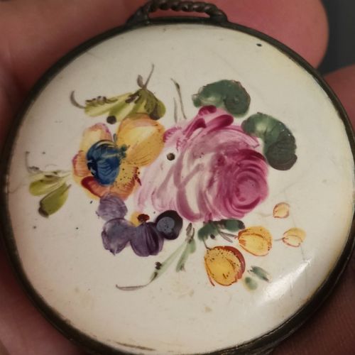 A SOUTH STAFFORDSHIRE ENAMEL SNUFFBOX CIRCA 1770 - ADDITIONAL PHOTO 5