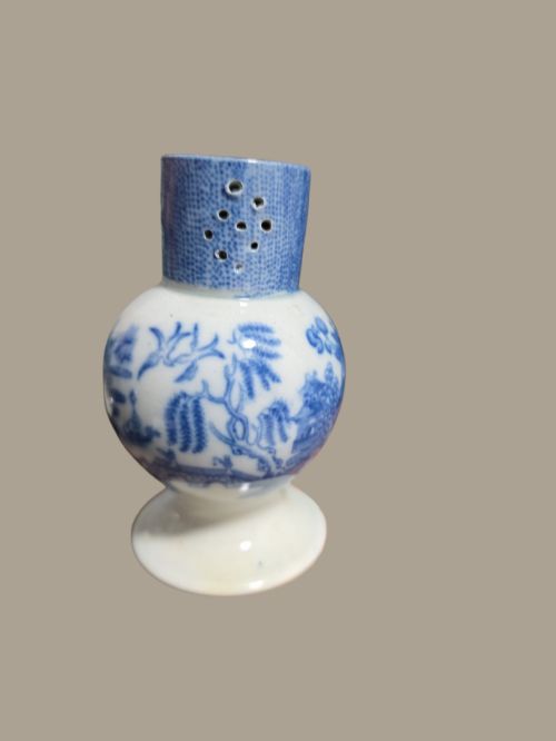 ANTIQUE ENGLISH PEARLWARE PEPPER POT BLUE WHITE WILLOW PATTERN WITH BLUE TOP C1840 - ADDITIONAL PHOTO 4