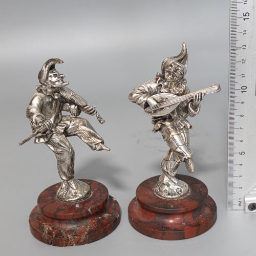 ANTIQUE PAIR OF SILVERED BRONZE DANCING MUSICIANS SIGNED CALLOT AFTER MILE CORIOLAN HIPPOLYTE GUILLEMIN - ADDITIONAL PHOTO 6