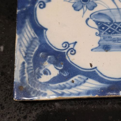 PR OF 18THC LIVERPOOL DELFT TILES ANGEL HEAD CORNERS AND FLORAL ARRANGEMENT CIRCA 1750 - ADDITIONAL PHOTO 3