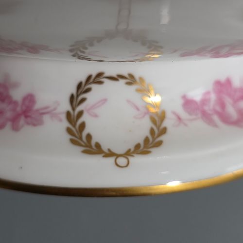 DELIGHTFUL 19THC CHERUB DECORATED TAZZA BY MINTON - ADDITIONAL PHOTO 5