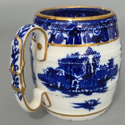 DELIGHTFUL GRAINGER WORCESTER TWO TEMPLE PATTERN TANKARD C1880 - ADDITIONAL PHOTO 3