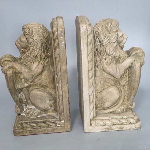 FINE VINTAGE PAIR OF CAST STONE FLEUR DE LIS LION SHIELD BOOKENDS C1940S - ADDITIONAL PHOTO 1