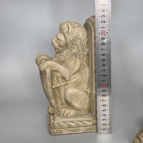 FINE VINTAGE PAIR OF CAST STONE FLEUR DE LIS LION SHIELD BOOKENDS C1940S - ADDITIONAL PHOTO 8