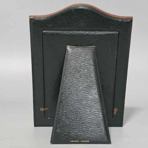 DELIGHTFUL VINTAGE ASPREY LEATHER EASEL LEATHER BACKED PHOTO FRAME C1930 - ADDITIONAL PHOTO 6