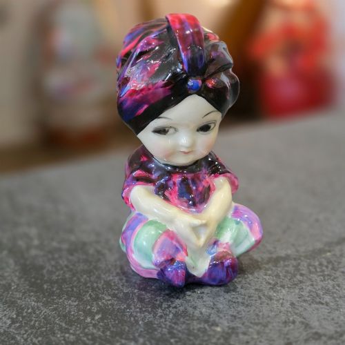 ROYAL DOULTON RARE FIGURE BOY WITH A TURBAN HN1212 10CM HIGH - ADDITIONAL PHOTO 2