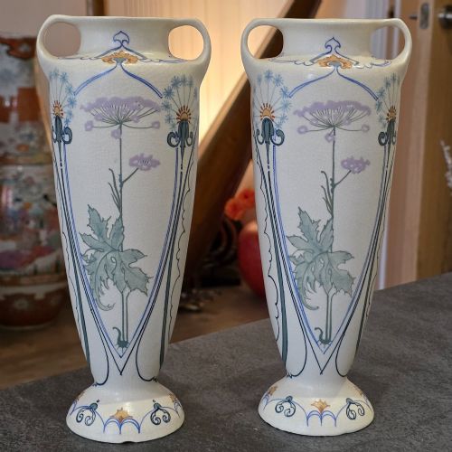 RARE PAIR OF ARNHEM ART NOUVEAUSECESSIONIST TWINHANDLED GLAZED VASES - ADDITIONAL PHOTO 3
