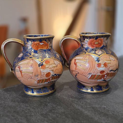 FINE PAIR OF STONEWARE MASONS 'SCHOOL HOUSE' BULBOUS JUGS 18CM