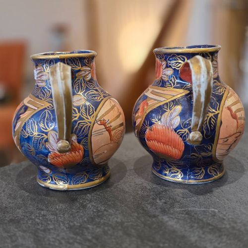 FINE PAIR OF STONEWARE MASONS 'SCHOOL HOUSE' BULBOUS JUGS 18CM - ADDITIONAL PHOTO 2