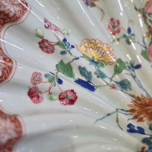 LARGE ANTIQUE CHINESE FAMILLE ROSE SHELLSHAPED EXPORT DISH 38CM - ADDITIONAL PHOTO 8