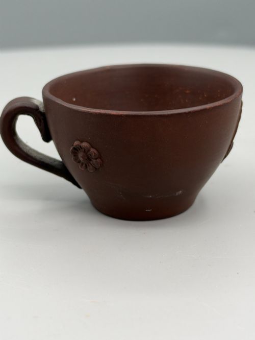 Staffordshire Red Stoneware Teacup Sprigged with a Squirrel and Flowerhead C1800