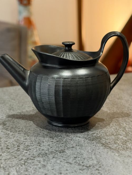 Fine Basalt Ware Teapot for One - Davenport or Keeling C1810