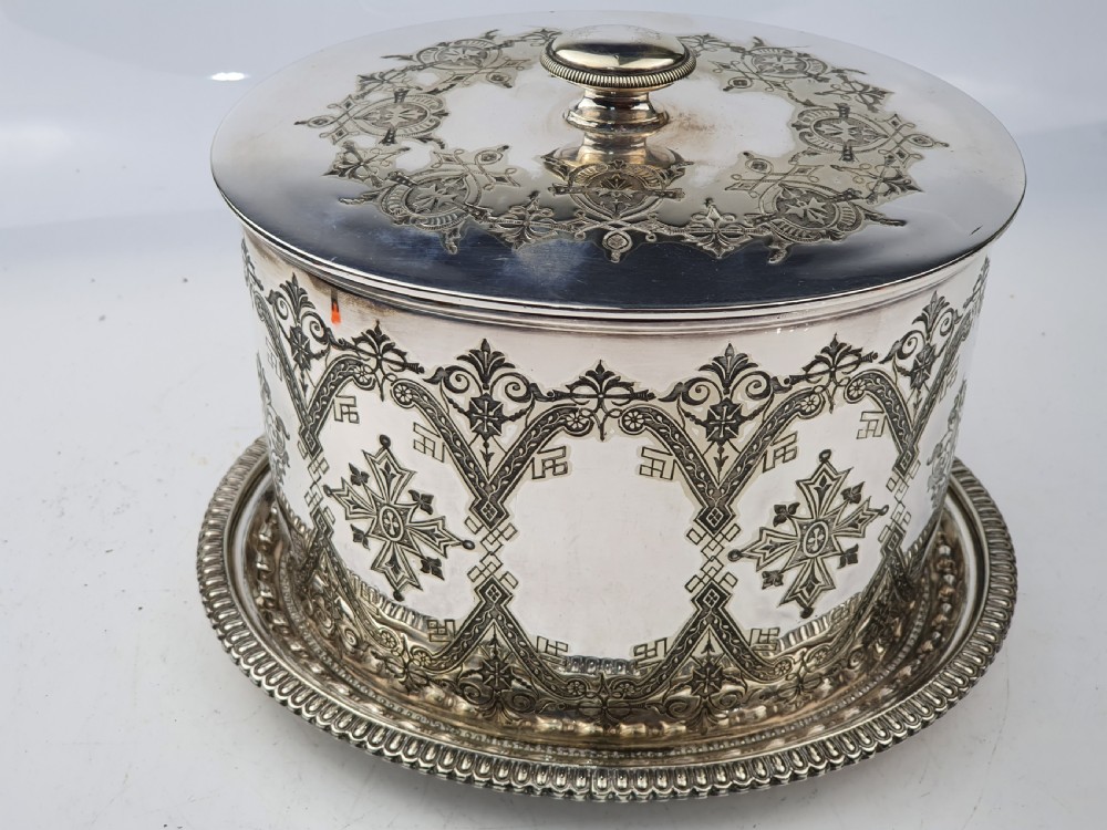 Fine Victorian Silver Plated Oval Biscuit Barrel