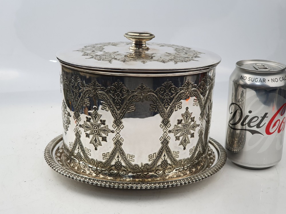 Fine Victorian Silver Plated Oval Biscuit Barrel View VI