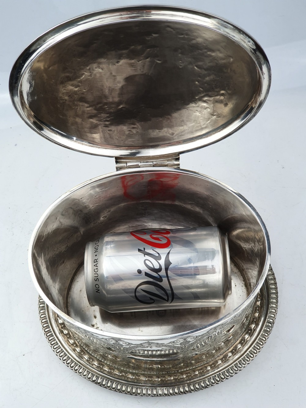 Fine Victorian Silver Plated Oval Biscuit Barrel View VIII