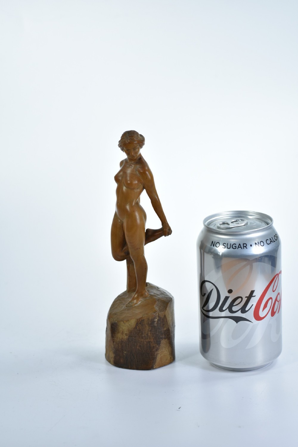Exquisite Vintage Carved Deco Female Figure signed R.Flint View XIII