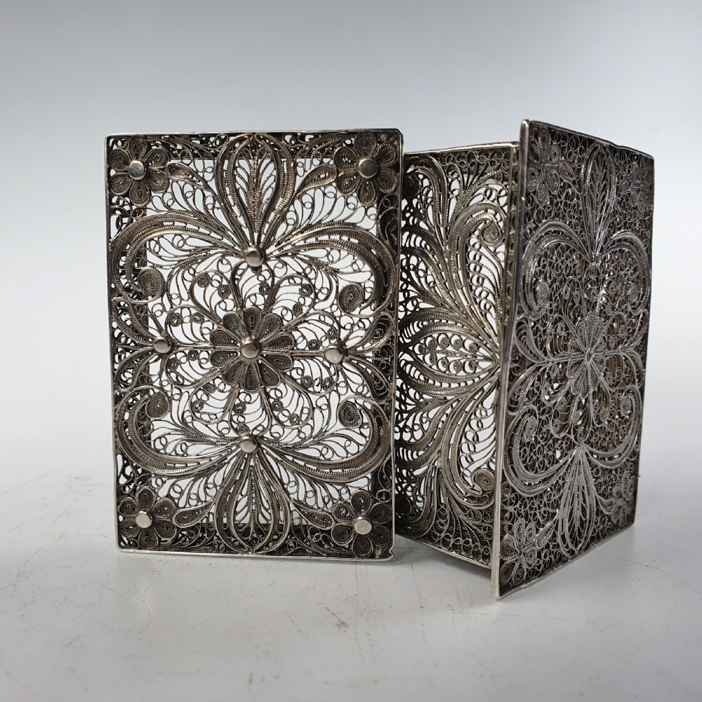 Fine Quality Early 19thc Silver Hinged Filigree Box View III