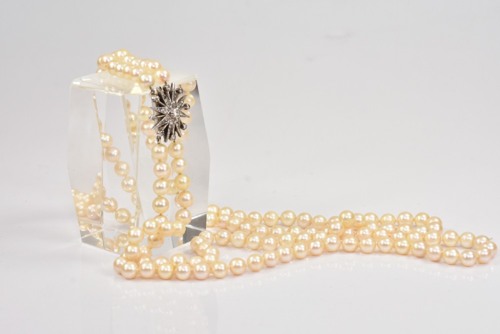 Stunning Vintage Double Row Cultured Pearl (8mm) & Silver Necklace View V