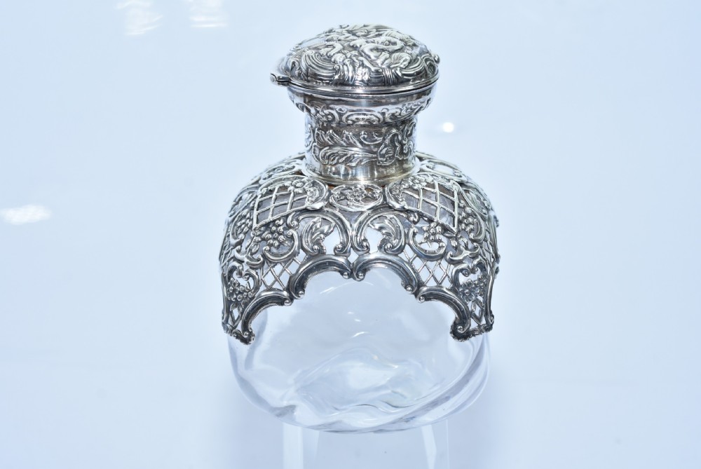 Large Victorian Silver Scent Bottle, William Comyns, London 1894