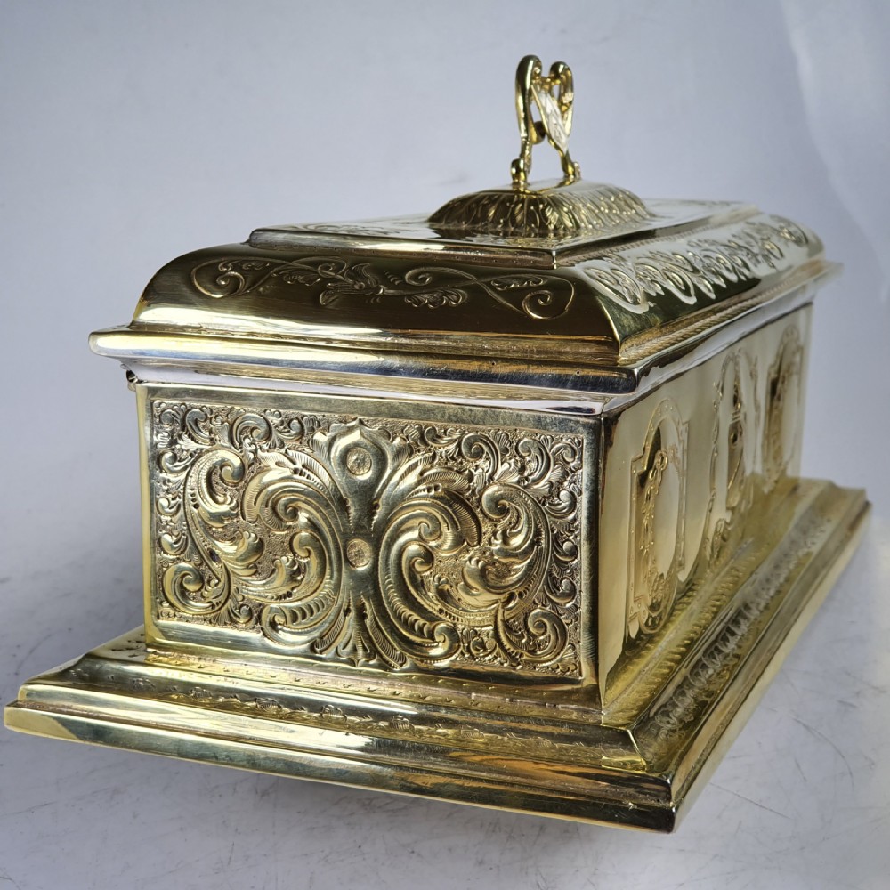 Exceptional Quality Large Silver Gilt Freedom Casket 67ozs Sheff 1906 View X