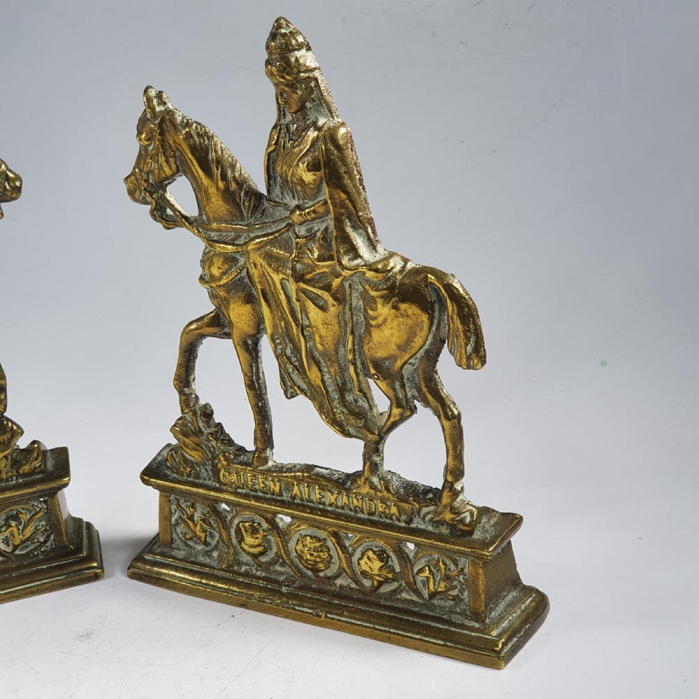 Rare Pair of Antique English Royal Edwardian Brass Chimney Ornaments ~ “King Edward VII & Queen Alexandra” View XIII