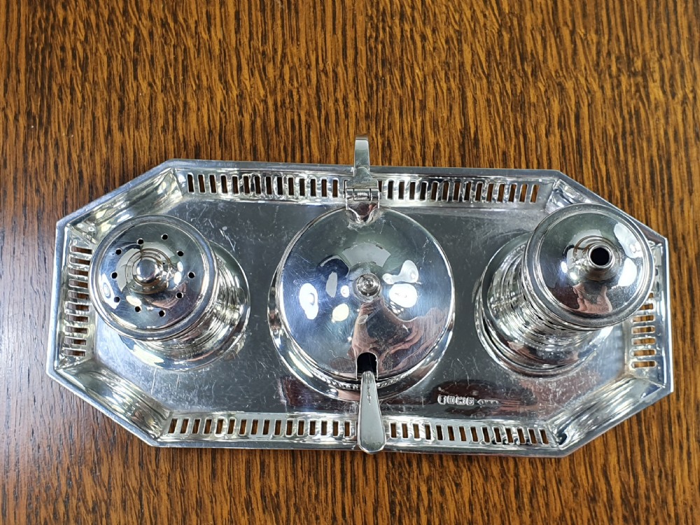 Beautiful Quality Antique Solid Silver Cruet Set & Tray 1934 View IV
