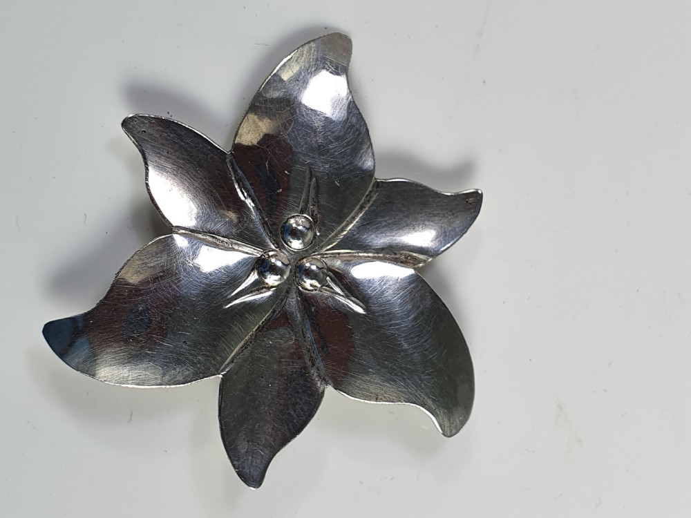 Vintage Signed ZONTA TORONTO 1960 Sterling Silver FUSSELL Flower Pin Brooch