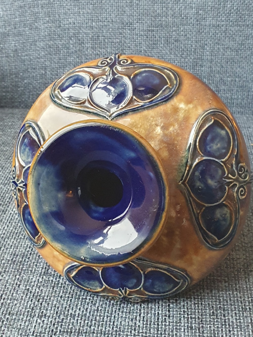 Attractive Royal Doulton Arts & Crafts Vase c1905 View VIII
