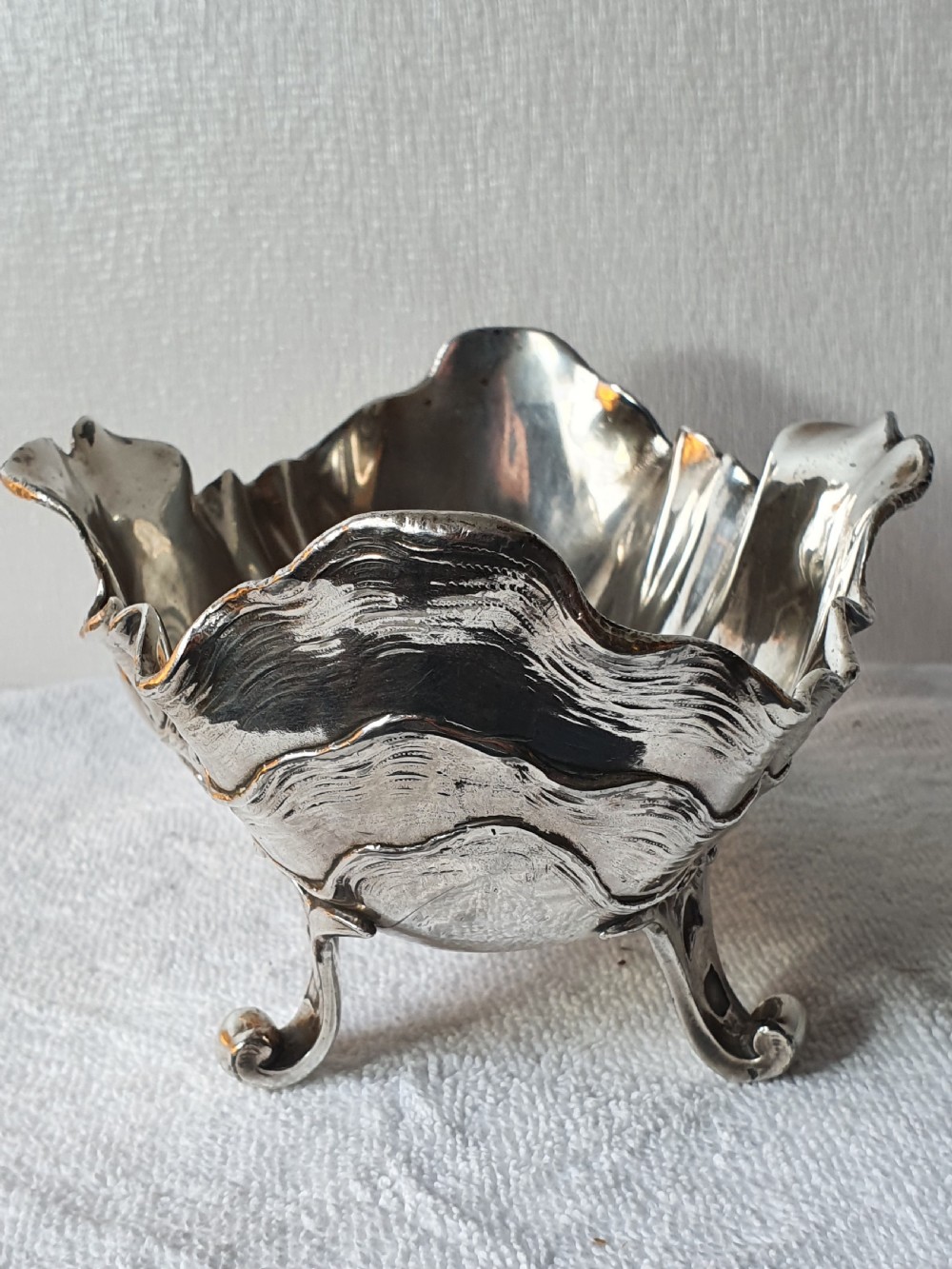 Beautiful Art Nouveau Silver Plated Fruit Dish View IV