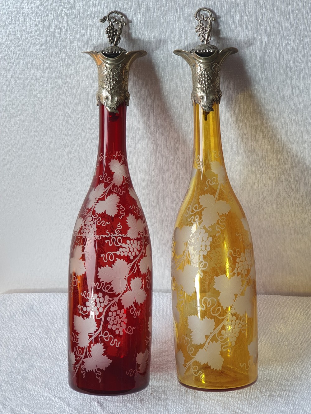 Stunning Pair of Late 19thc Bohemian Coloured Engraved Glass Decanters View XI