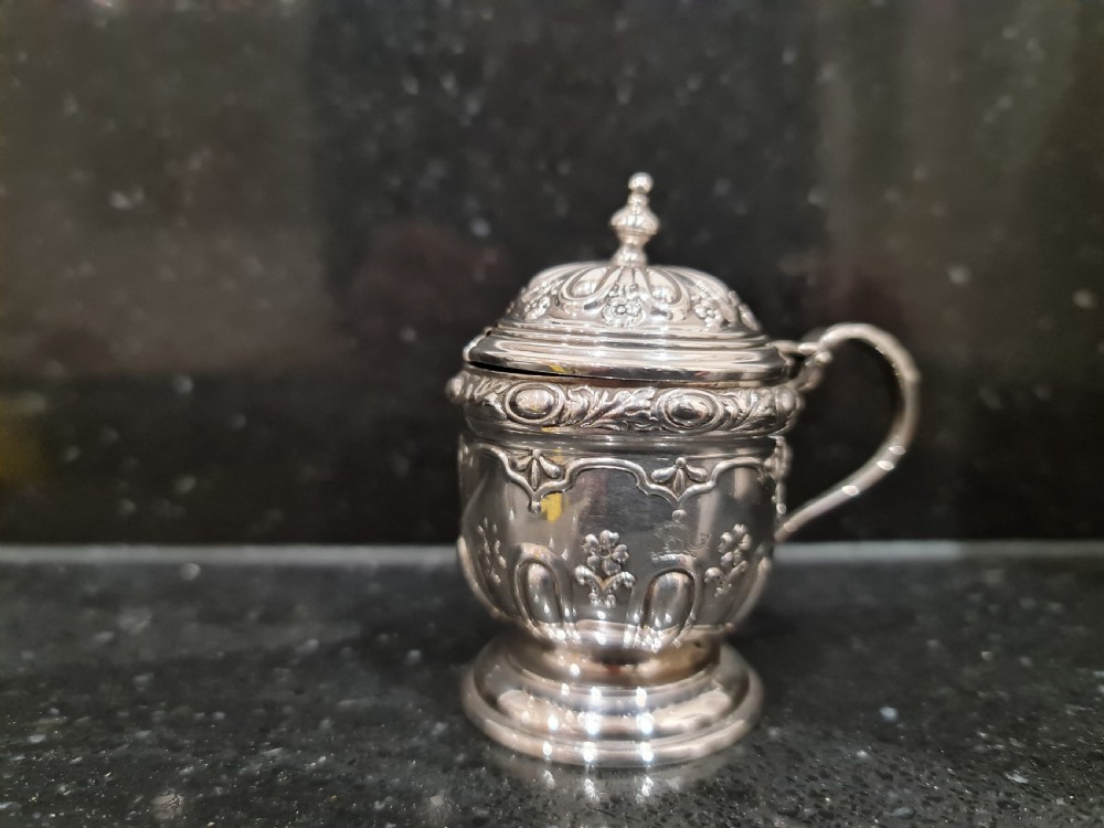 Fine Quality HM Silver Mustard Pot of excellent detail London 1899. View VI