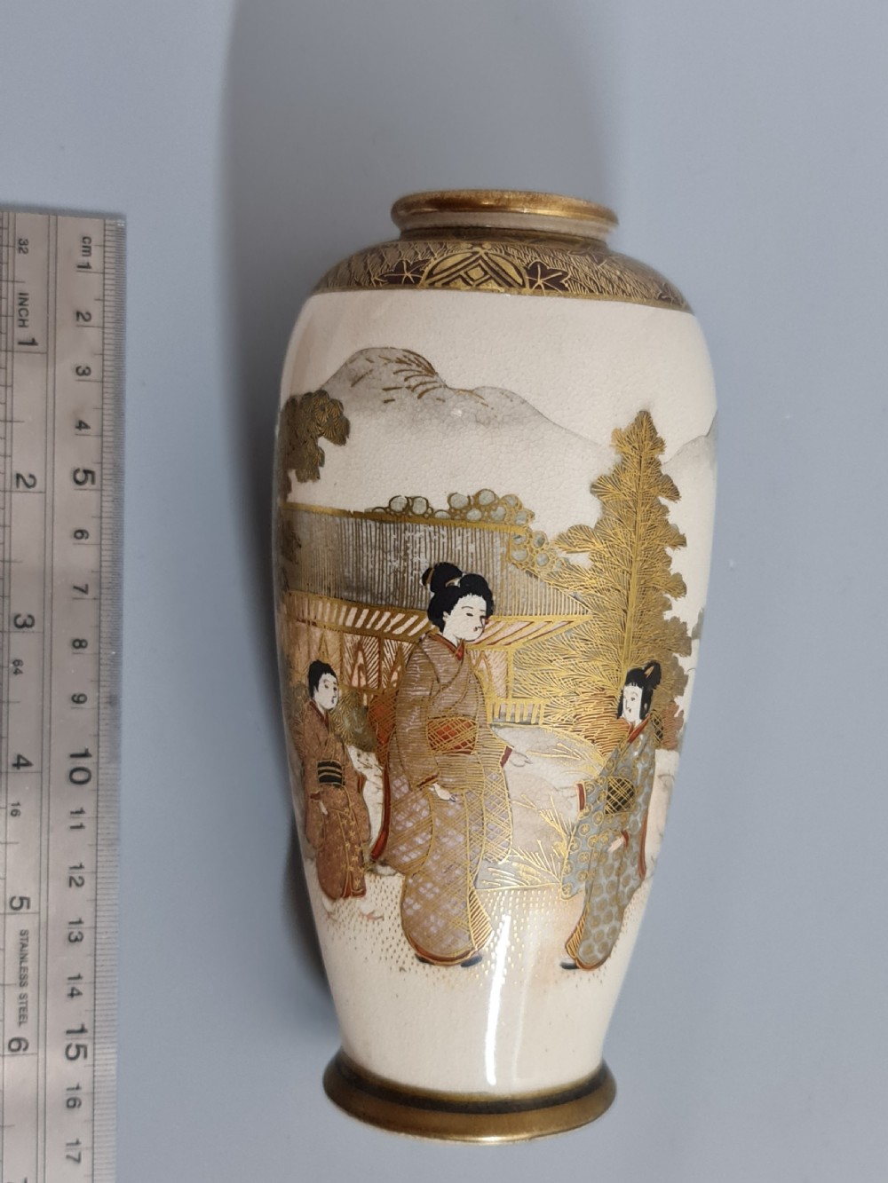 Attractive Signed Satsuma Vase c1900 View VII