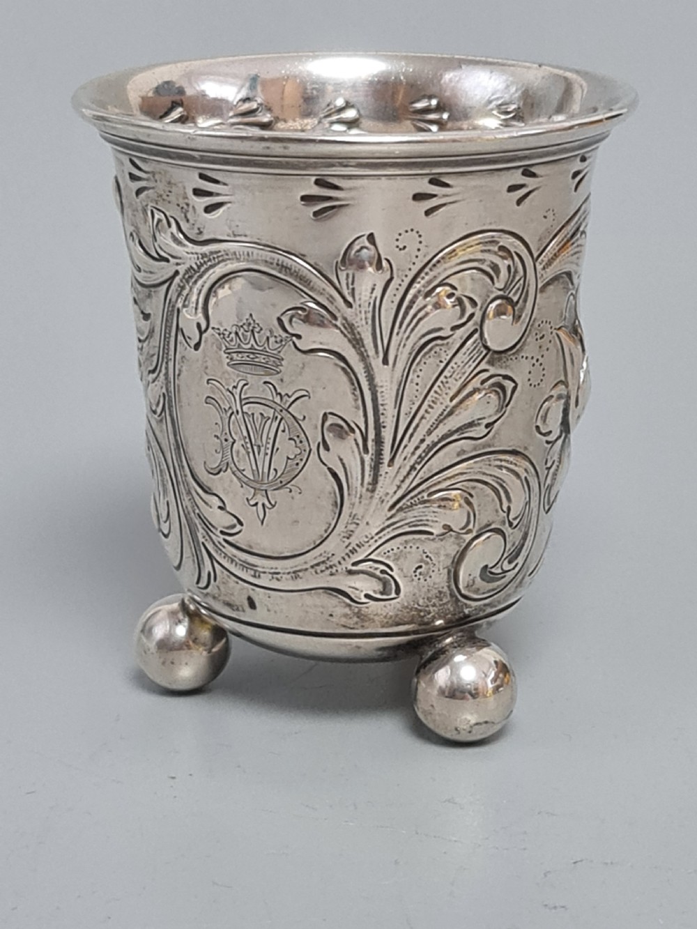Delightful Late 19thc German Chased Silver Peg Beaker on Ball Feet