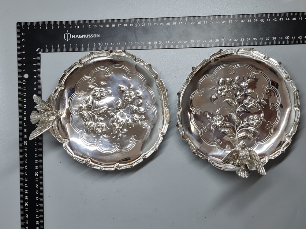 Exceptional Pr Silver Plated Art Nouveau Serving Dishes with Bird Handles c1900 View XIV