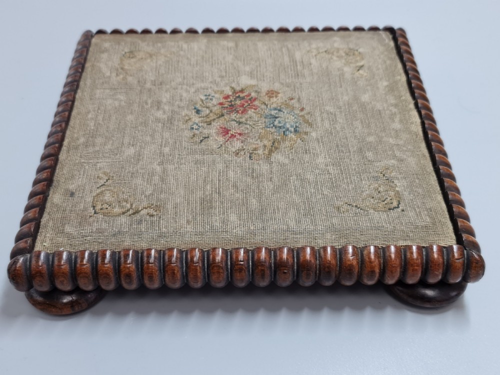 Antique Late Georgian Large Tea Pot Stand
