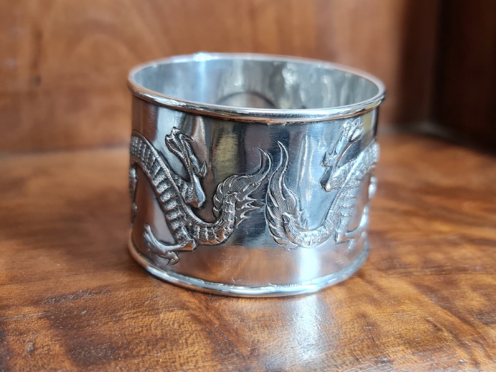 Antique Chinese export solid silver napkin ring. Signed WC 90 View II