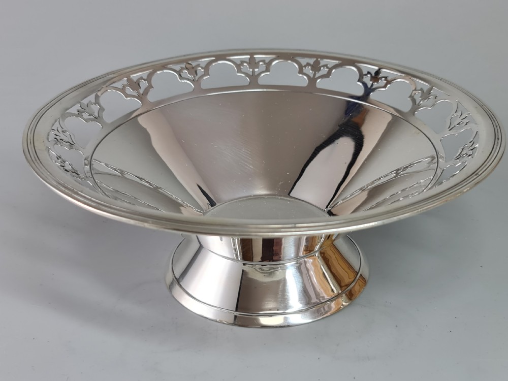 Stylish Large Art Deco HM Silver Fretted Conical Fruit Basket Sheffield 1938