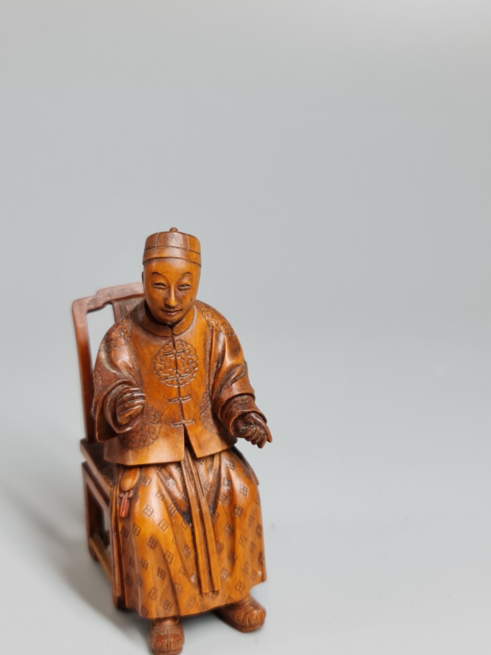 Very Finely Carved Oriental Wooden Figure of a Seated man on a Chair c1900 View VI