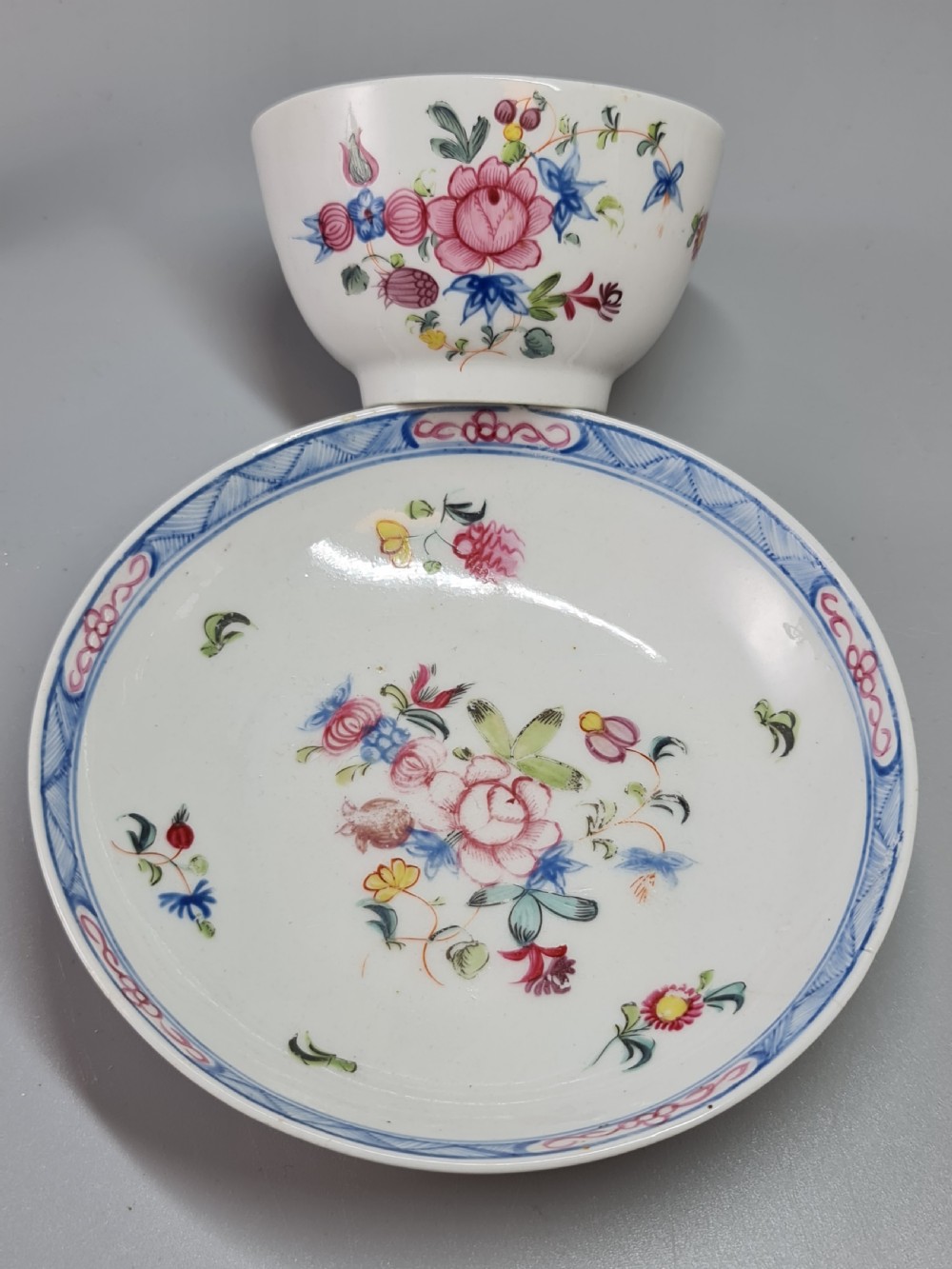 Decorative 18thc Tea Bowl & Saucer unusually with Blue Borders