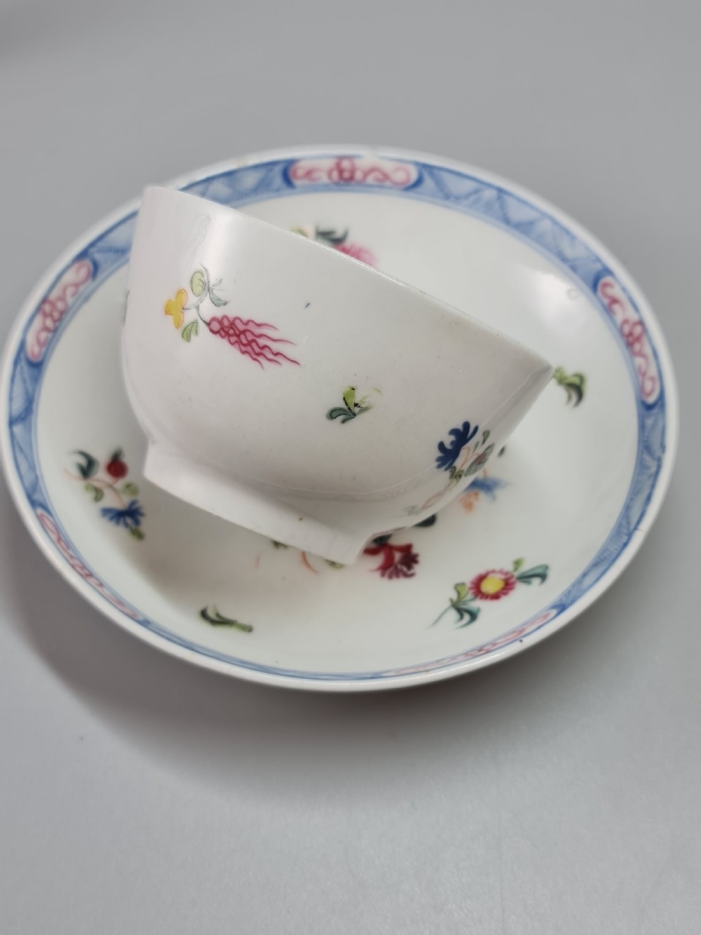 Decorative 18thc Tea Bowl & Saucer unusually with Blue Borders View II