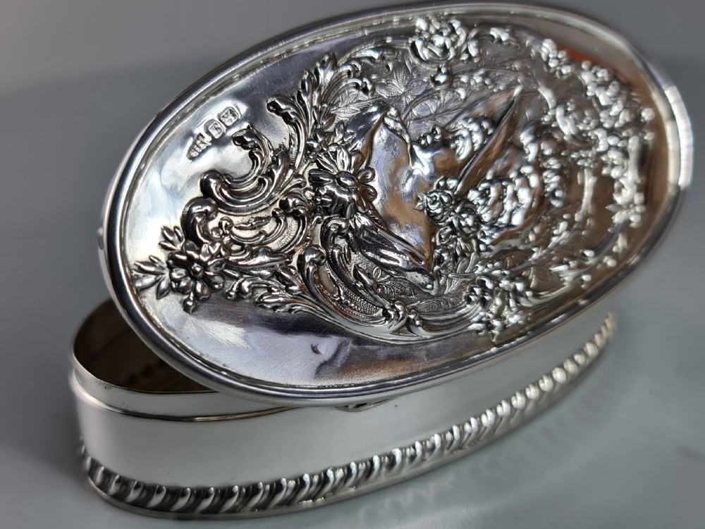 Delightful c1906 Walker & Hall Large HM Silver Oval Dressing Table Box View II