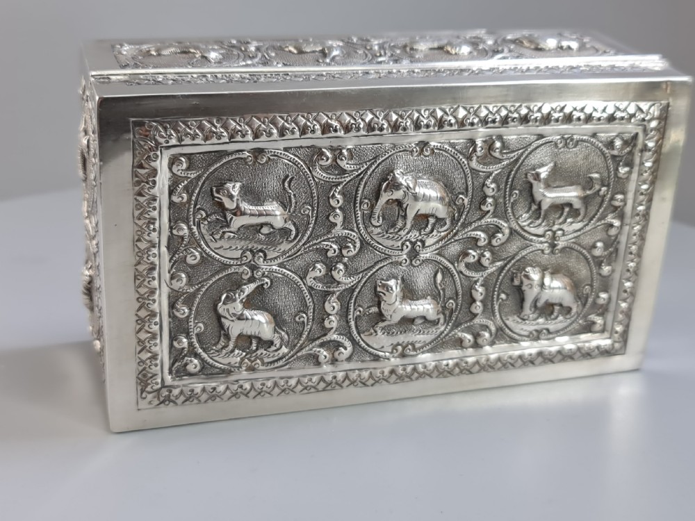 Superb Quality Large Anglo Indian Silver Box Profuse Animal Decoration c1900 View V