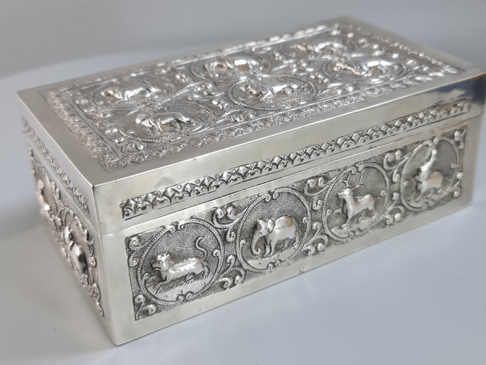 Superb Quality Large Anglo Indian Silver Box Profuse Animal Decoration c1900 View VIII